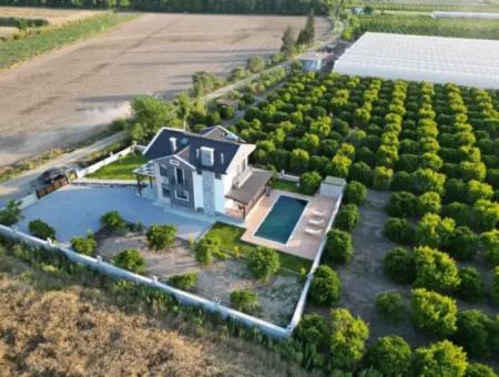 4 1 Villas For Sale In 14.136 M2 Field In Eskiköy