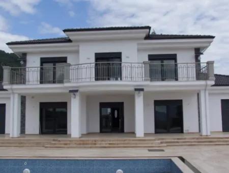 Luxury Villa For Sale In Zeytinalanda Köyceğinz Zeytınalanda 6800M2 Land Villa For Sale With Full Lake View