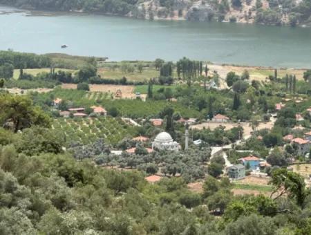 Çandır'da Göl Deniz Manzaralı Satılık Arsa